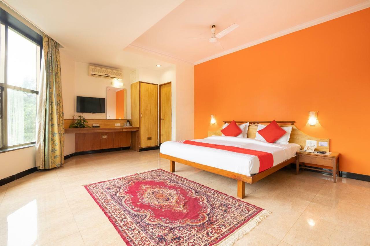Oyo 44695 Hotel Mango Sawantwadi Экстерьер фото