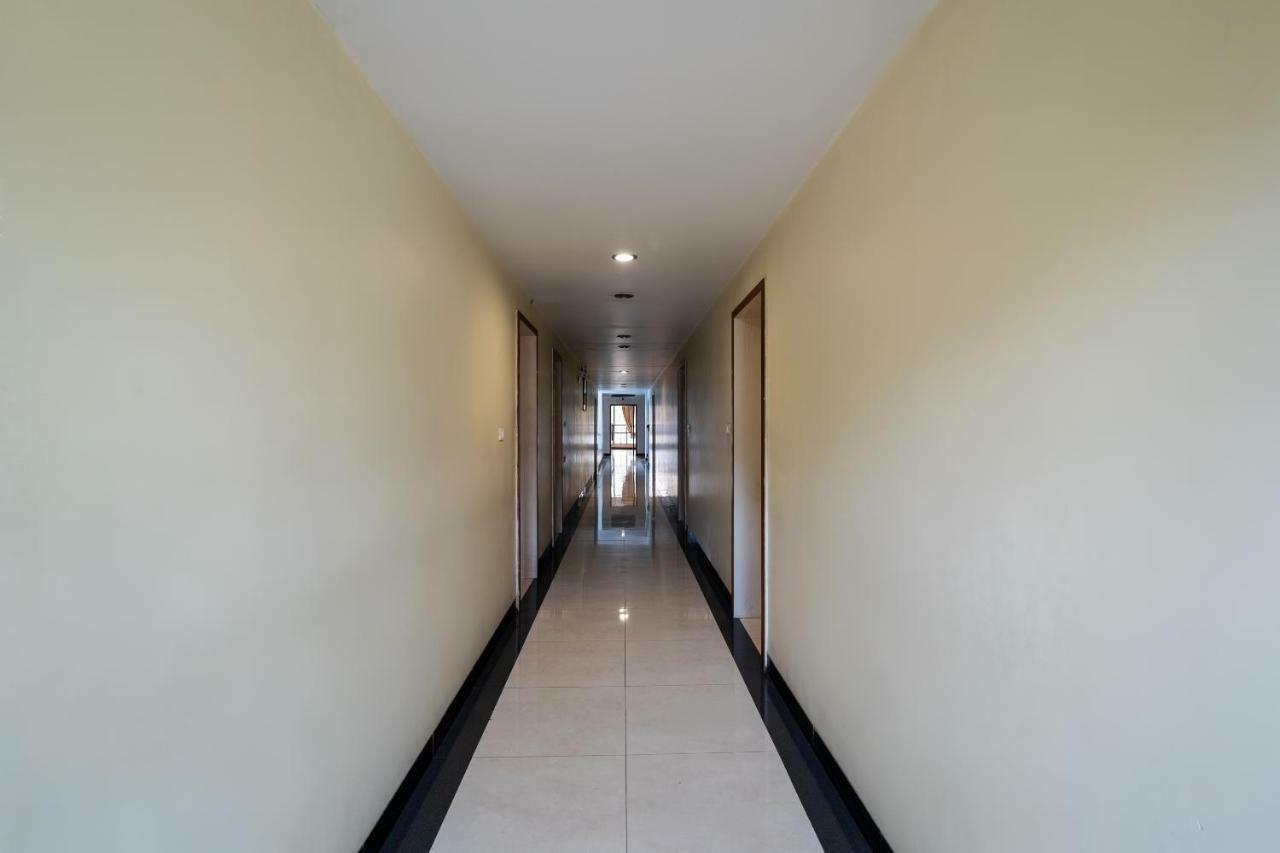 Oyo 44695 Hotel Mango Sawantwadi Экстерьер фото