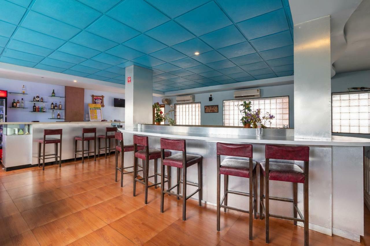 Oyo 44695 Hotel Mango Sawantwadi Экстерьер фото